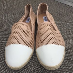 NWOT MadLove Flats. size 11